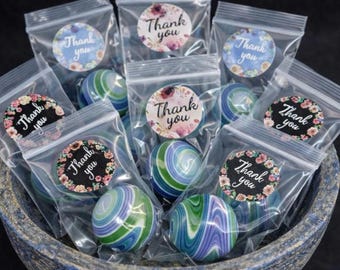 Canicas de regalo para bodas (paquete de 25/50/100) Recuerdos de fiesta hechos a mano, empaquetados individualmente, hechos en EE. UU. (Envíanos un mensaje con los colores que deseas para confirmar).