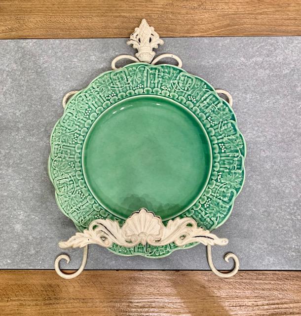 Lovely Green Grape Leaf Bordallo Pinheiro w/White Fleur-de-lis Hanging Plate Holder, Portuguese Pottery, Dinnerware, Home Decor, Ceramic,