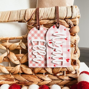 Valentine&#39;s Day Tag, Easter Basket Tag, Personalized Valentine&#39;s Basket Tag, Custom Basket Tag, Wood Name Tag, Personalized Wood Name Tag
