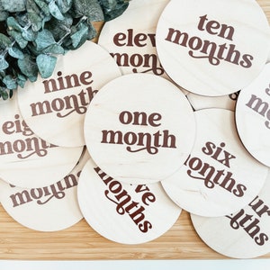 Cartes d'étape mensuelles pour bébé, ensemble d'étapes mensuelles pour bébé, disques d'étapes mensuelles en bois, cadeau de baby shower bohème, plaques d'étapes mensuelles