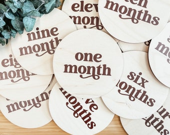 Baby Monthly Milestone Cards, Baby Monthly Milestone Set, Wooden Monthly Milestone Discs, Boho Baby Shower Gift, Monthly Milestone Plaques