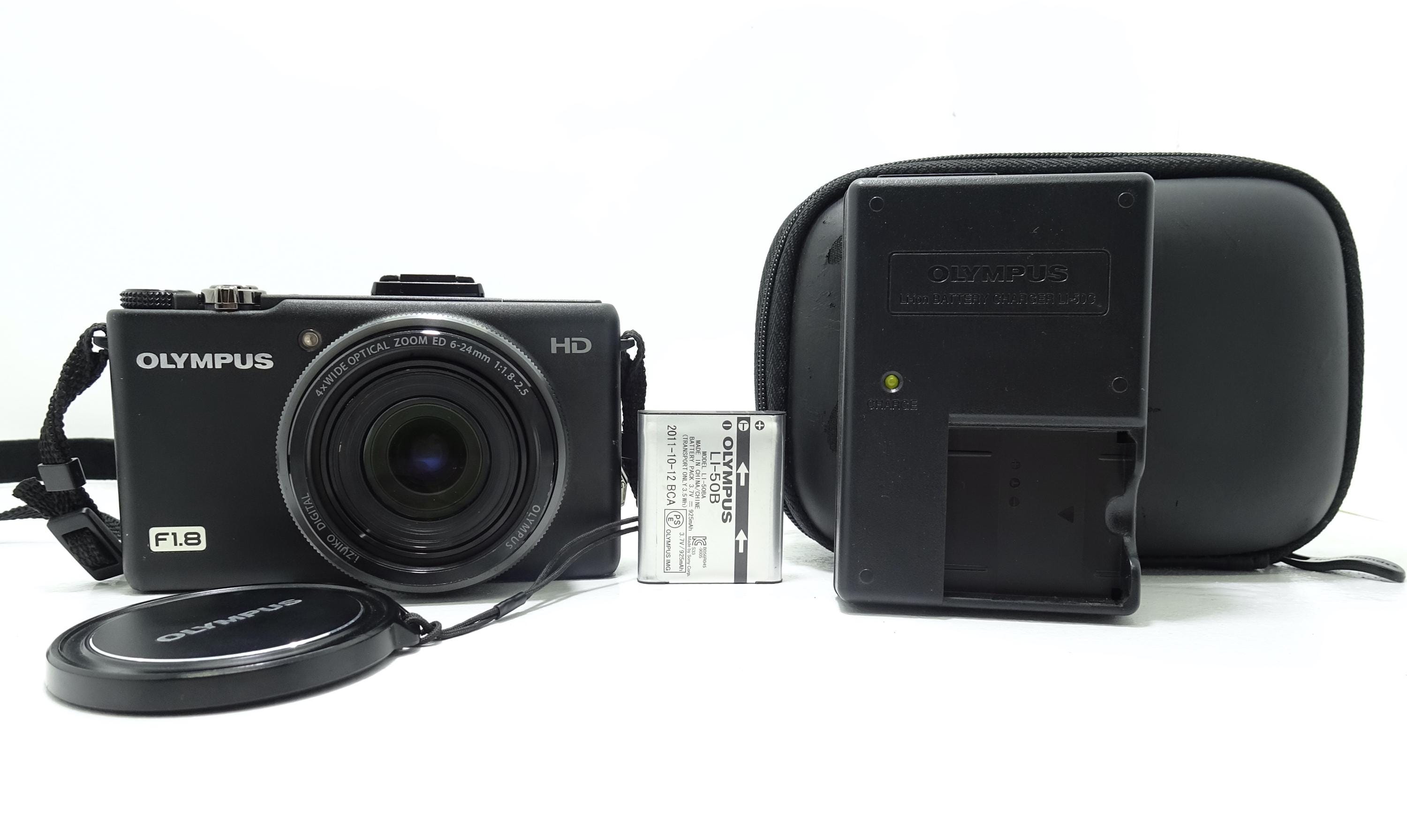 Olympus XZ-1 10.0MP Digital Camera - Black With Accessories. - Etsy