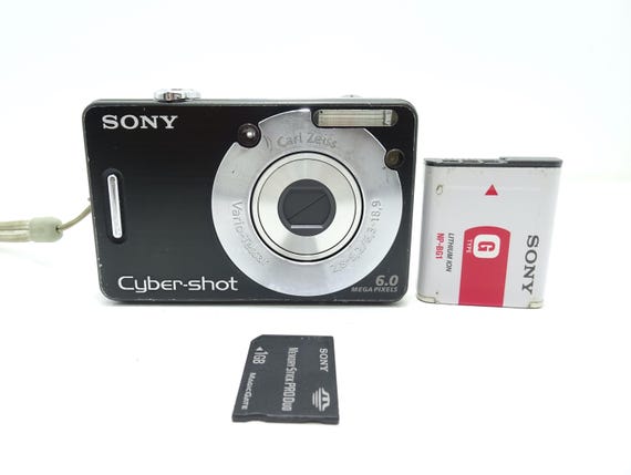 Sony Cyber-shot DSC-W50 6.0 MP Digital Compact Camera With Sony Cyber-shot DSC-W50 6.0 MP Digital Compact Camera With