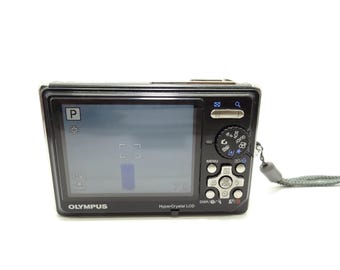 Olympus µ 1050 SW 10.1MP Water Proof Digital Camera With Battery