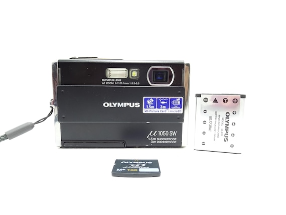 Olympus µ 1050 SW 10.1MP Water Proof Digital Camera With Olympus µ 1050 SW 10.1MP Water Proof Digital Camera With