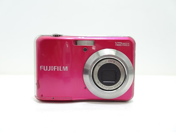 富士フイルム FinePix AV100 12 MP デジタルカメラ 3倍光学ズームと2.7