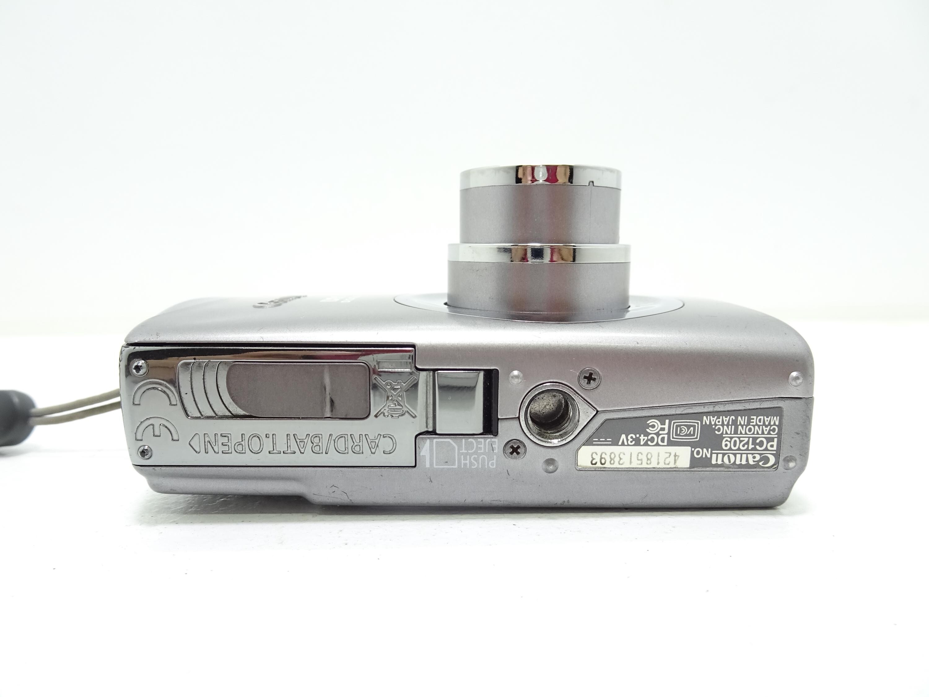 Canon IXY DIGITAL 900IS Compact Digital Camera With Battery Canon IXY DIGITAL 900IS Compact Digital Camera With Battery