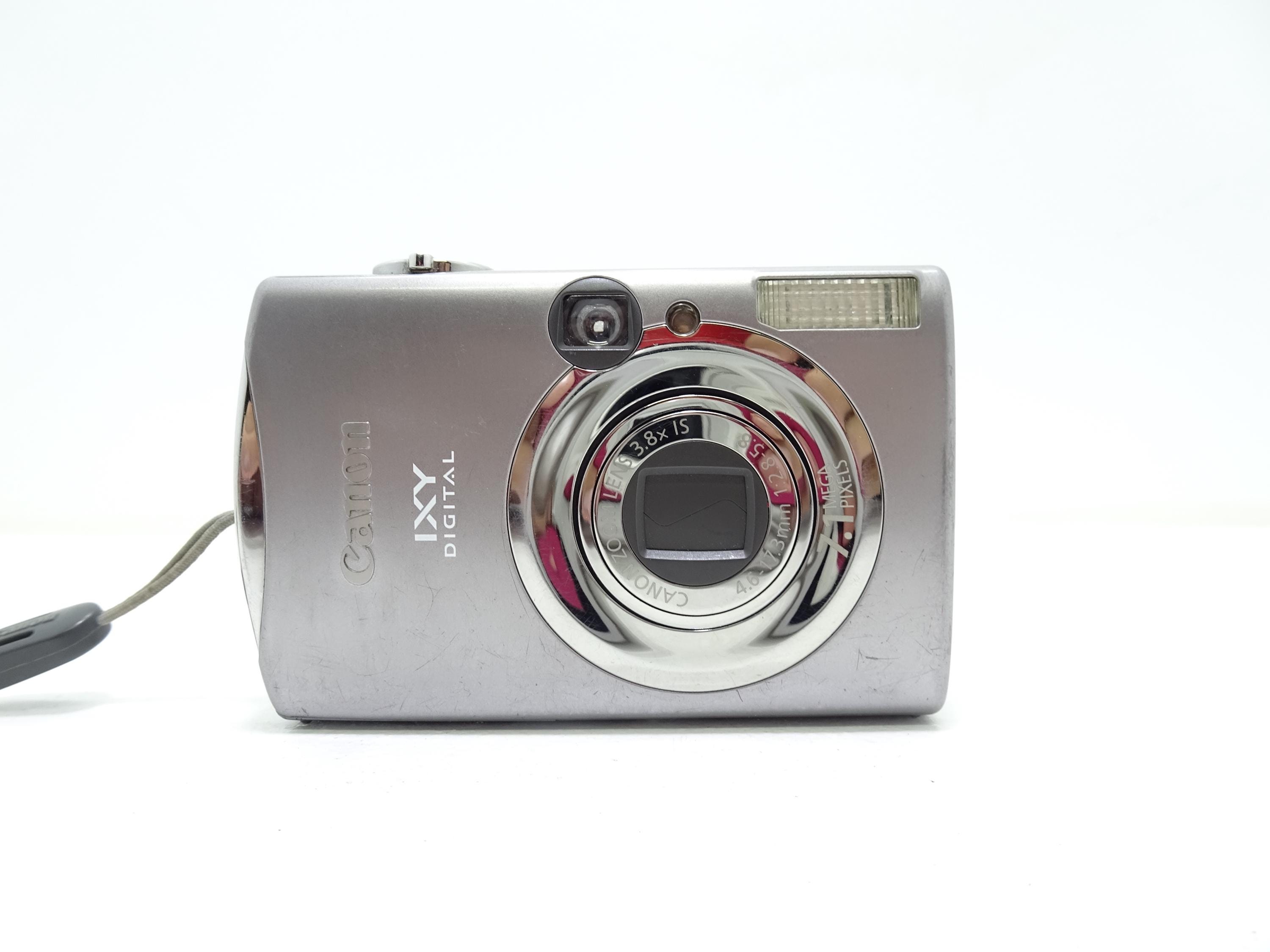 Canon IXY DIGITAL 900IS Compact Digital Camera With Battery Canon IXY DIGITAL 900IS Compact Digital Camera With Battery