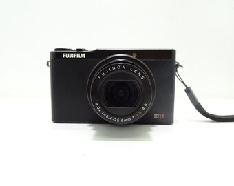 Fujifilm XQ1 12.0MP Black Compact Digital Camera With