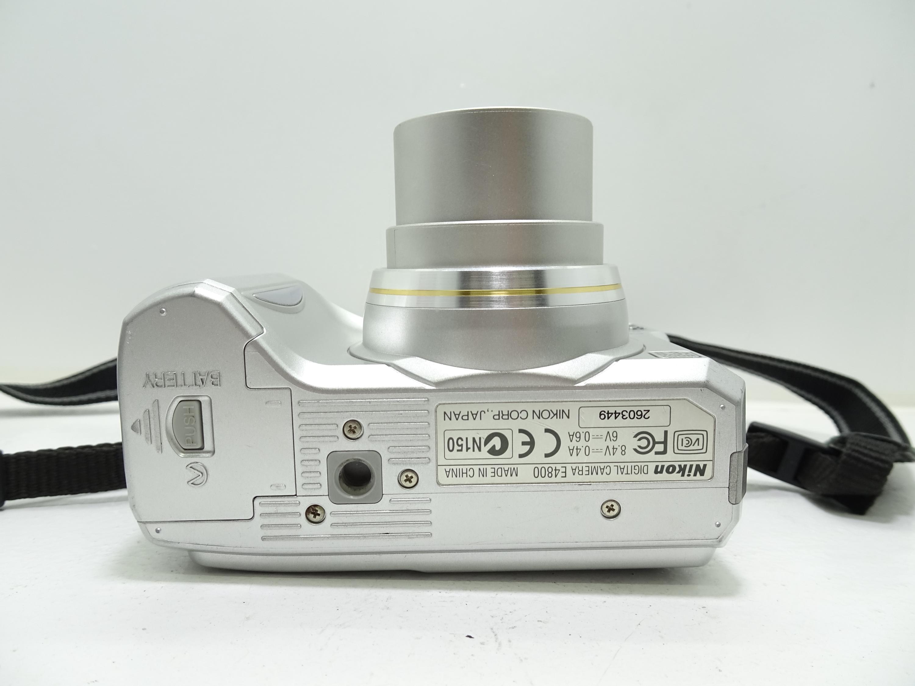 Nikon Coolpix 4800 ED 4.0MP デジタルコンパクトカメラ、箱入り 