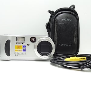 Sony Cyber-Shot DSC-P51 2.0MP Compact Digital Camera with Case.