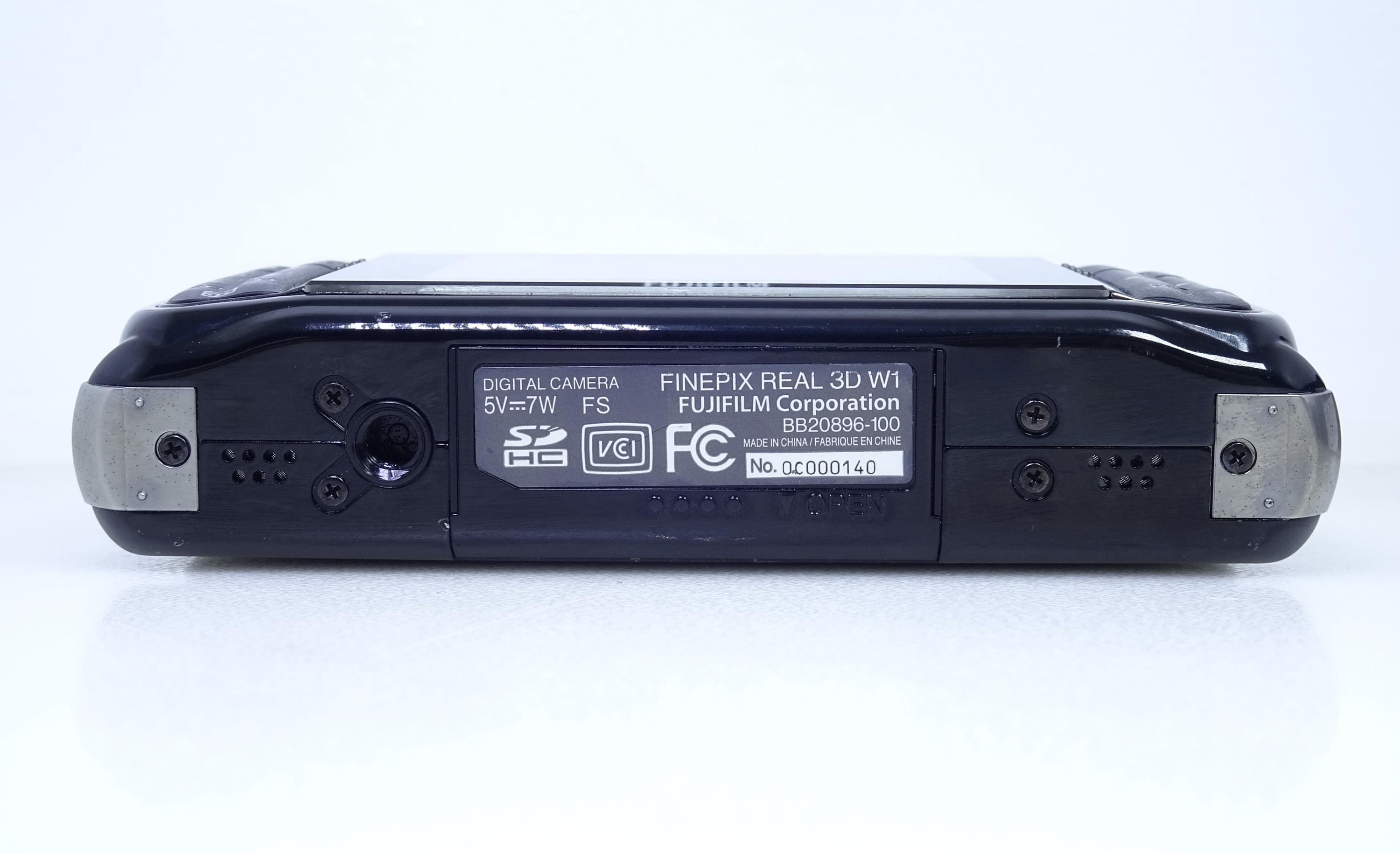 Fujifilm Finepix Real 3D W1 Hello Kitty Version Rare Digital