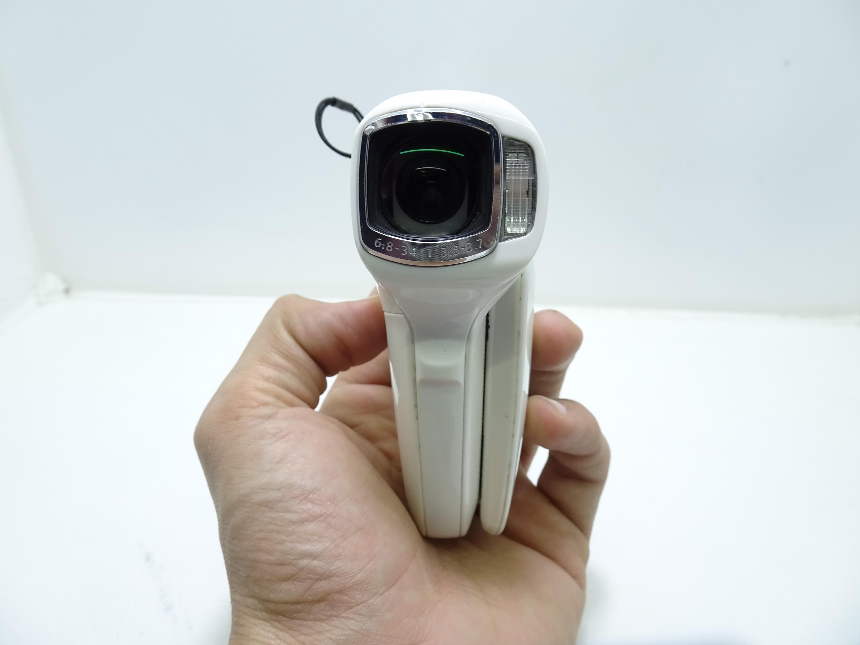 Sanyo Xacti VPC-CG9 9.1MP Camcorder With Accessories Japanese