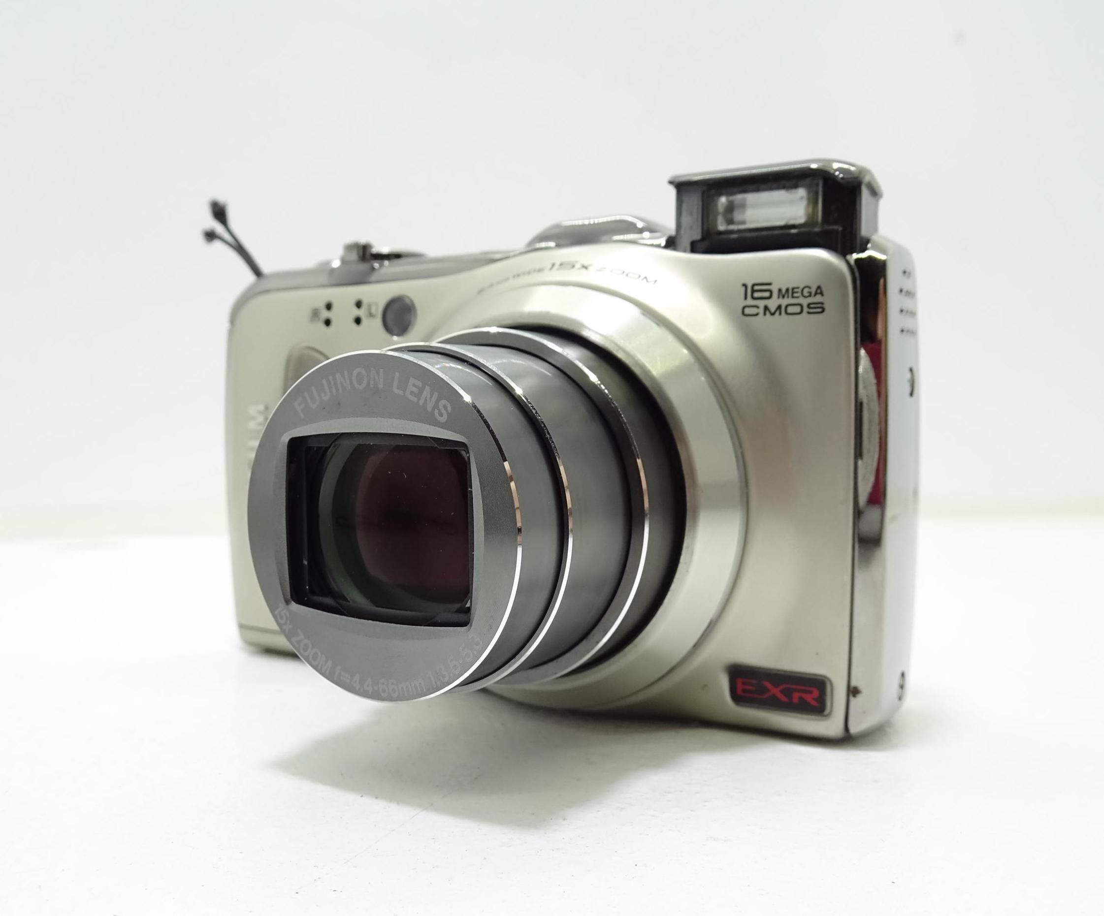 Fujifilm Finepix F550 EXR 16.0MP Compact Digital Camera With