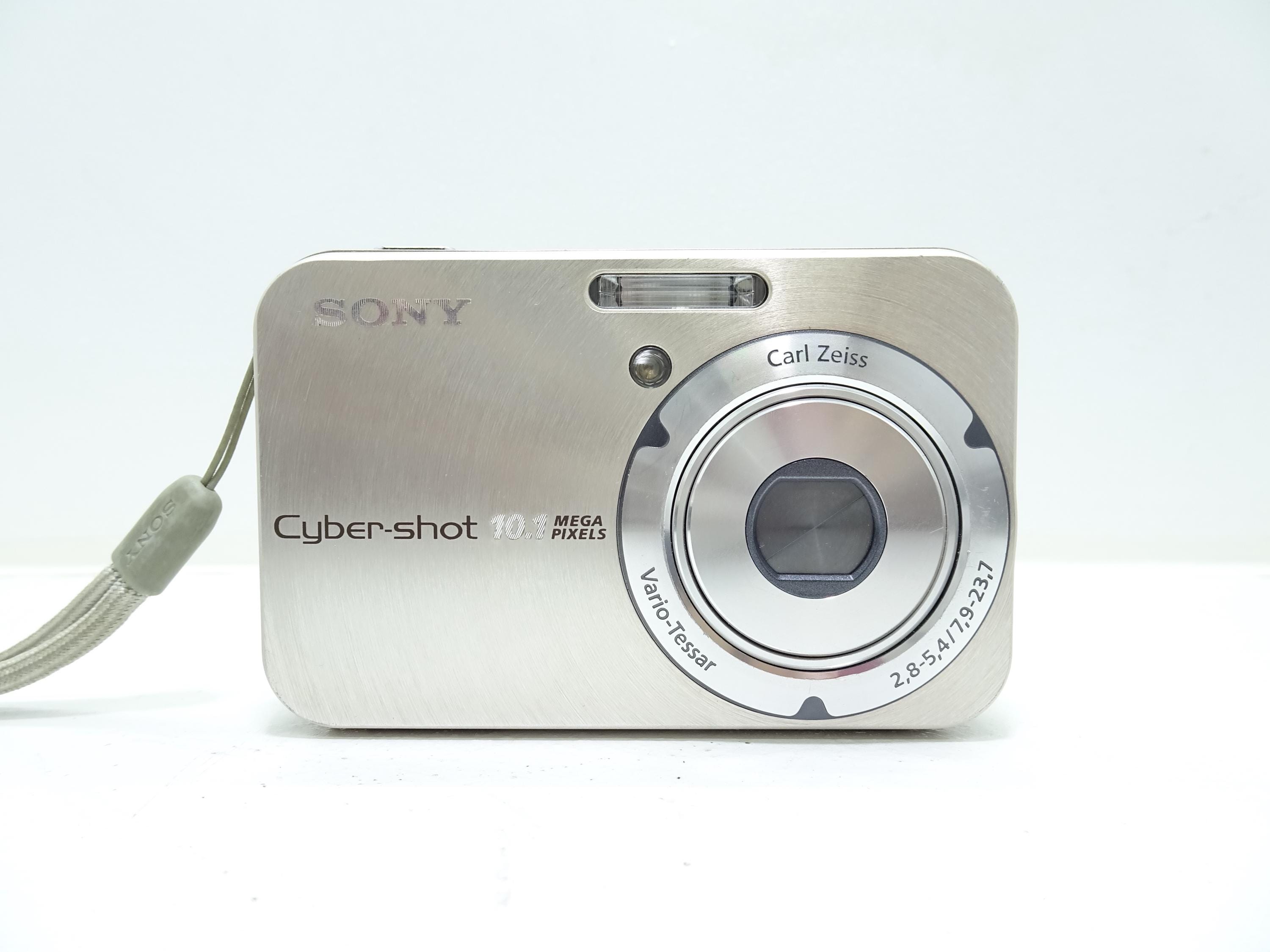 Sony Cybershot DSC-N2 10.1MP Compact Digital Camera With Battery