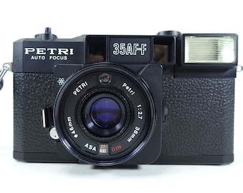 PETRI 35 AF-F Point & Shoot 35mm Film Camera In Good Condition