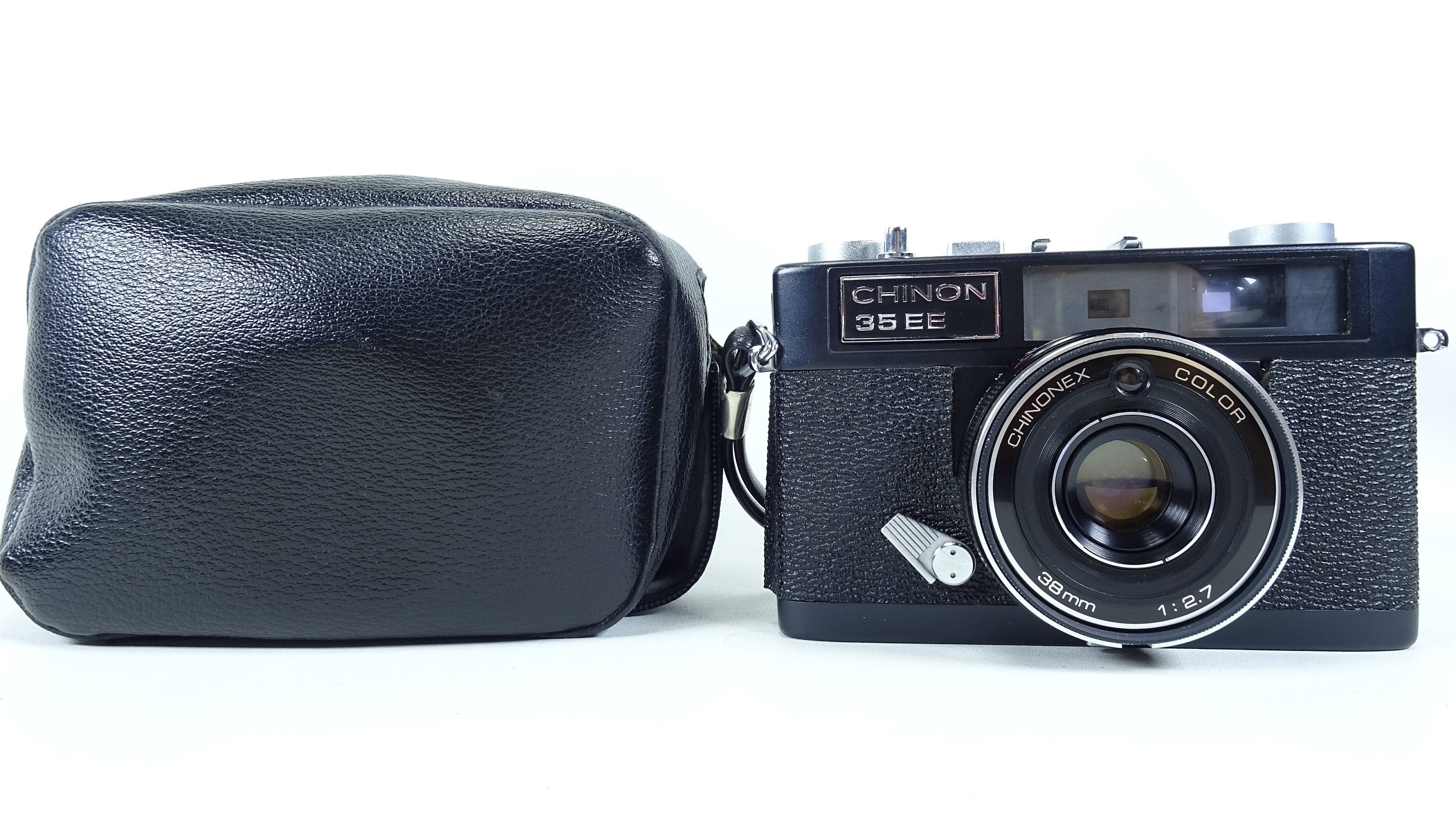 CHINON 35 EE Rangefinder 35mm Film Camera With 38mm F/2.7 Lens