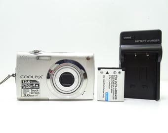 Nikon Coolpix S4000 12MP Compact Digital Camera With Battery