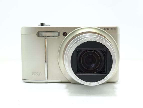 RICOH CX4カメラ（RICOH CX4 10MP Digital Compact Camera - Golden 