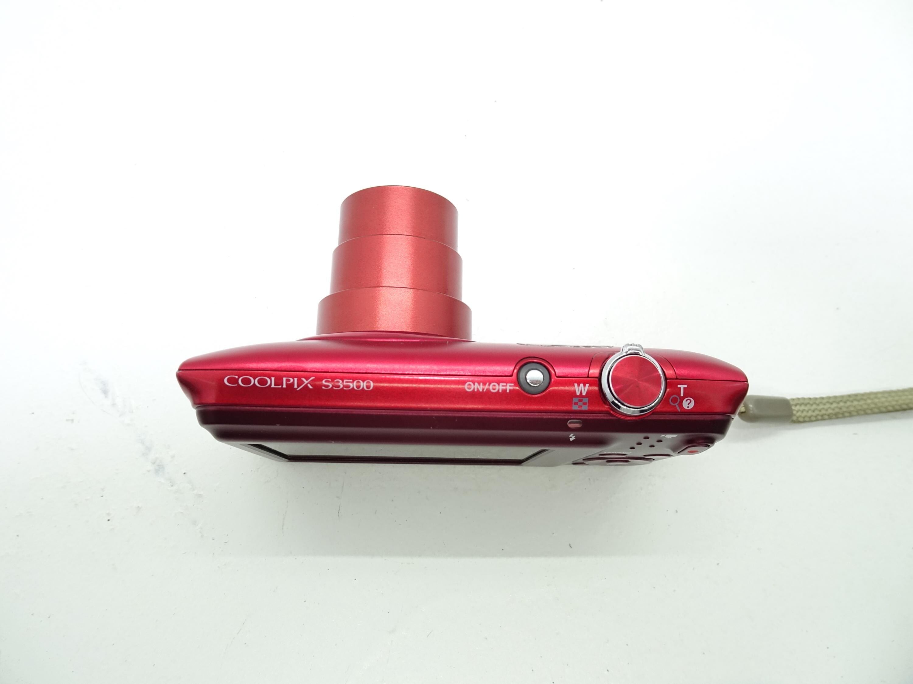☆美品☆ Nikon COOLPIX S3500 レッド Amazon | Nikon デジタルカメラ COOLPIX S3500 光学7倍ズーム 有効画素