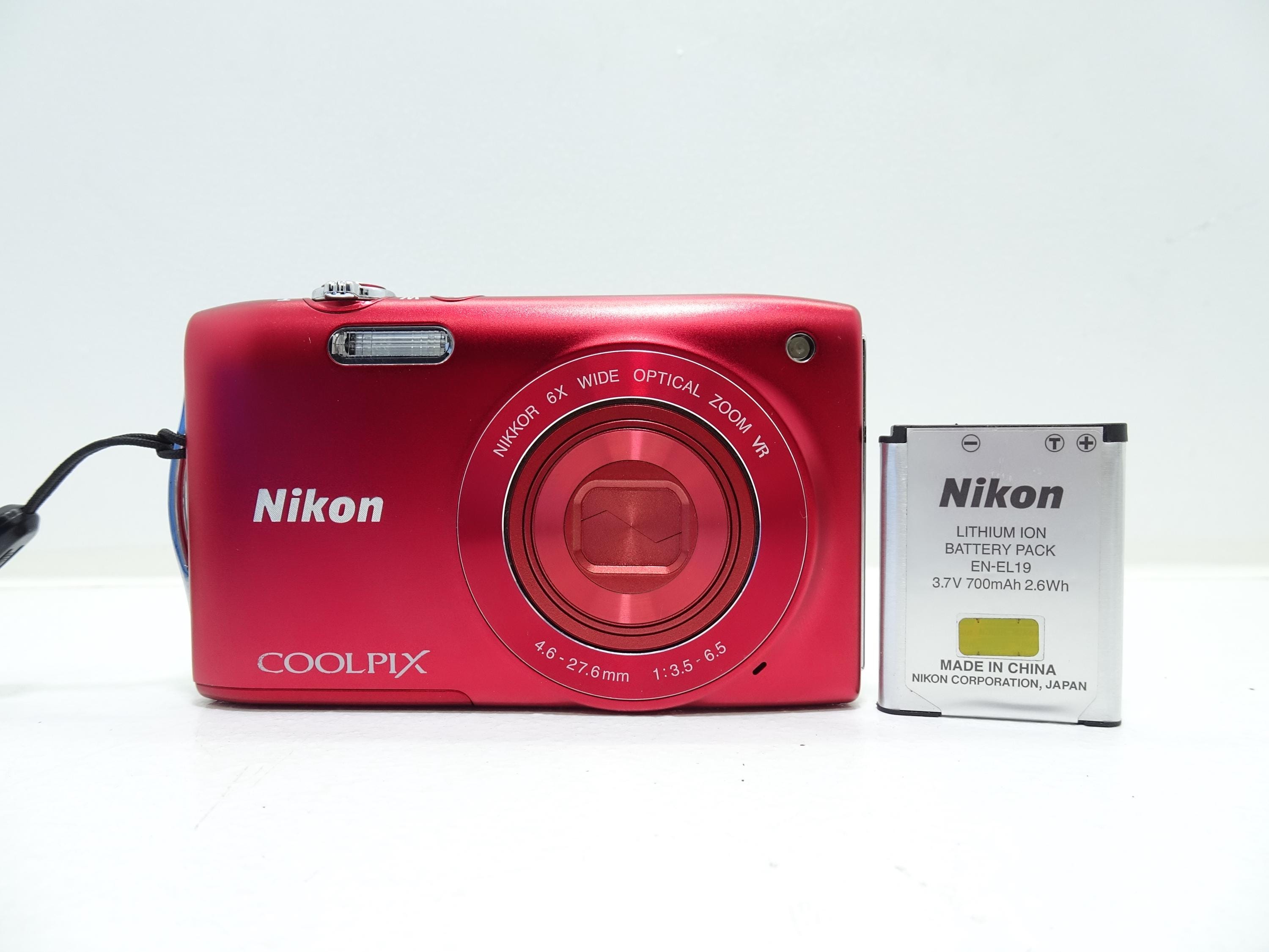 Nikon COOLPIX S3300 デジタルカメラ ⭐︎美品 動作確認済み⭐︎ 美品