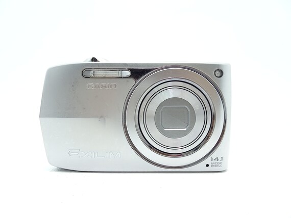 CASIO EXILIM EX-Z2000 Compact Digital Camera With Battery. - Etsy 
