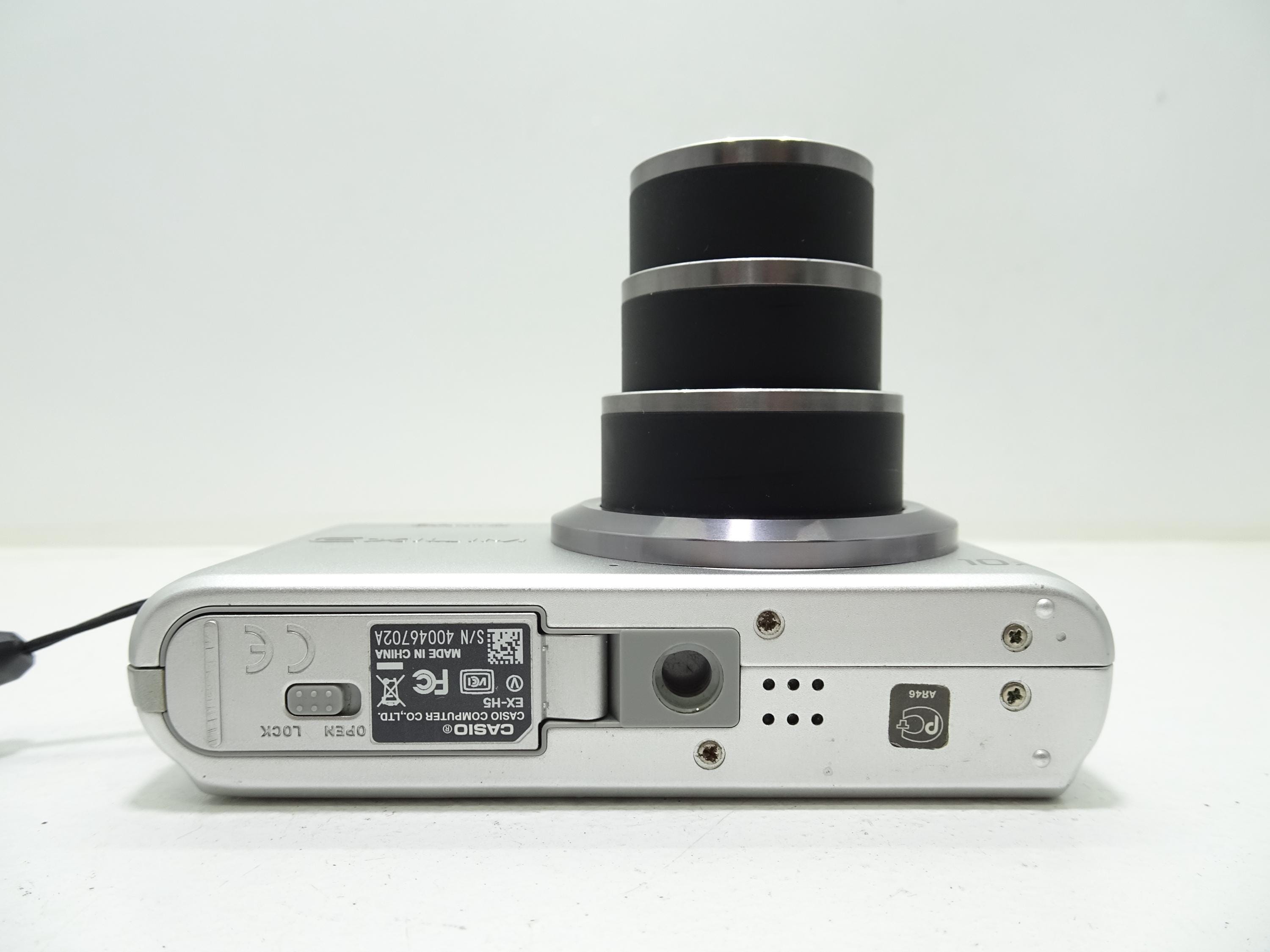 Casio Exilim EX-H5 Silver 12.1MP Digital Camera With Battery & SD 