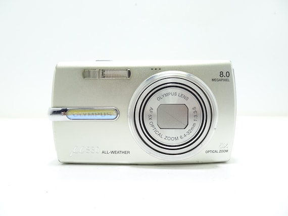OLYMPUS μ830 8 MP Digital Compact Camera - Silver With OLYMPUS μ830 8 MP Digital Compact Camera - Silver With