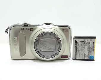 【美品！】Fujifilm Finepix F550EXR動作OK!c25034 富士フイルム FinePix F550EXR [ブラック] 価格比較 - 価格.com