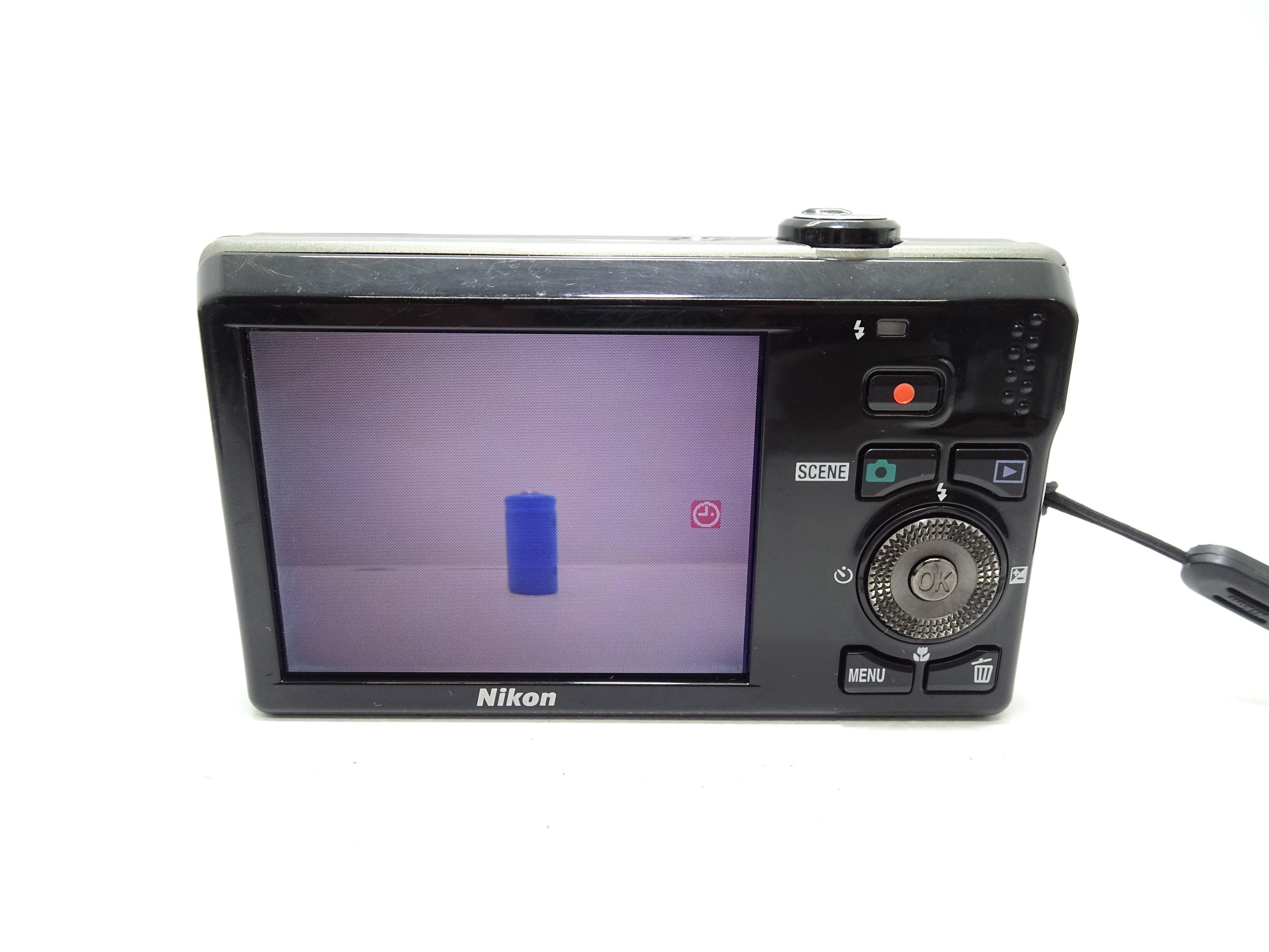 Nikon COOLPIX S6000 14.2MP Digital Camera - Black With