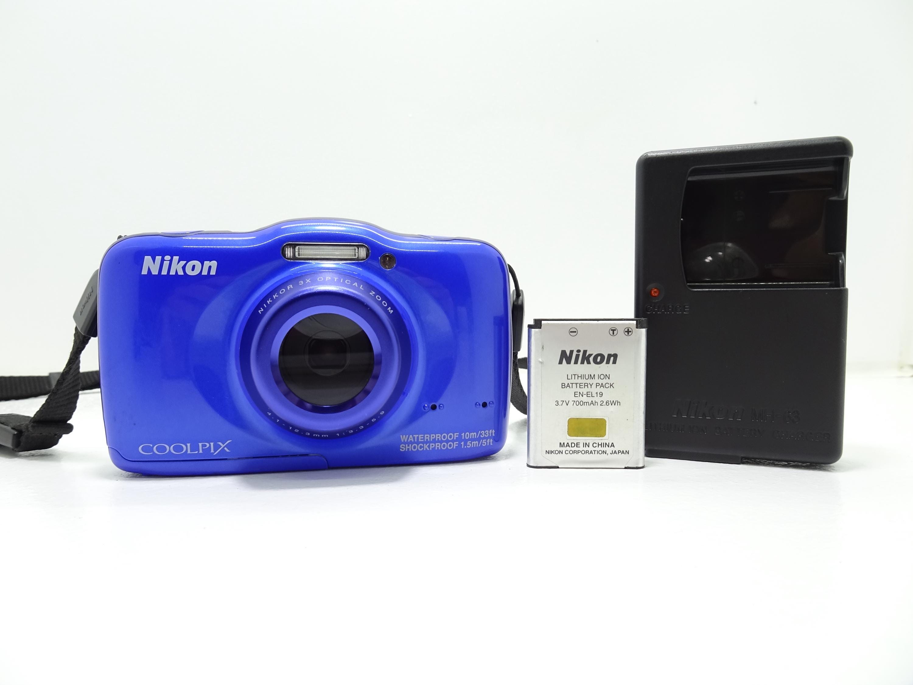 デジタルカメラ Nikon COOLPIX S32 Amazon.com : Nikon COOLPIX S32 Waterproof Shockproof Compact