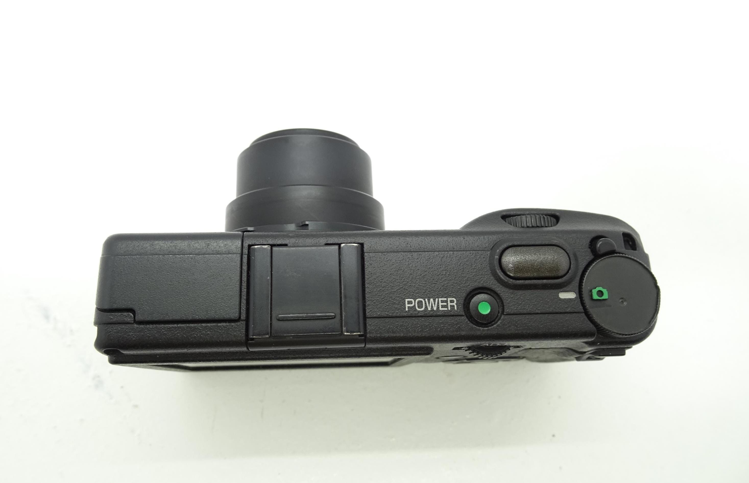 Ricoh GR Digital 8.1MP Black Compact Digital Camera With Battery