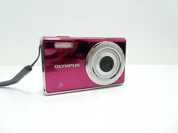 Olympus FE-4000 12.0MP Compact Digital Camera With Accessories