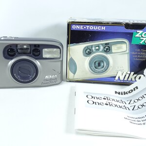 Nikon One Touch Zoom 70AF Point and Shoot Compact 35mm Film Vintage Camera Boxed.