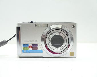 Panasonic Lumix DMC-FS3 8.1MP Digital Compact Camera - Silver With