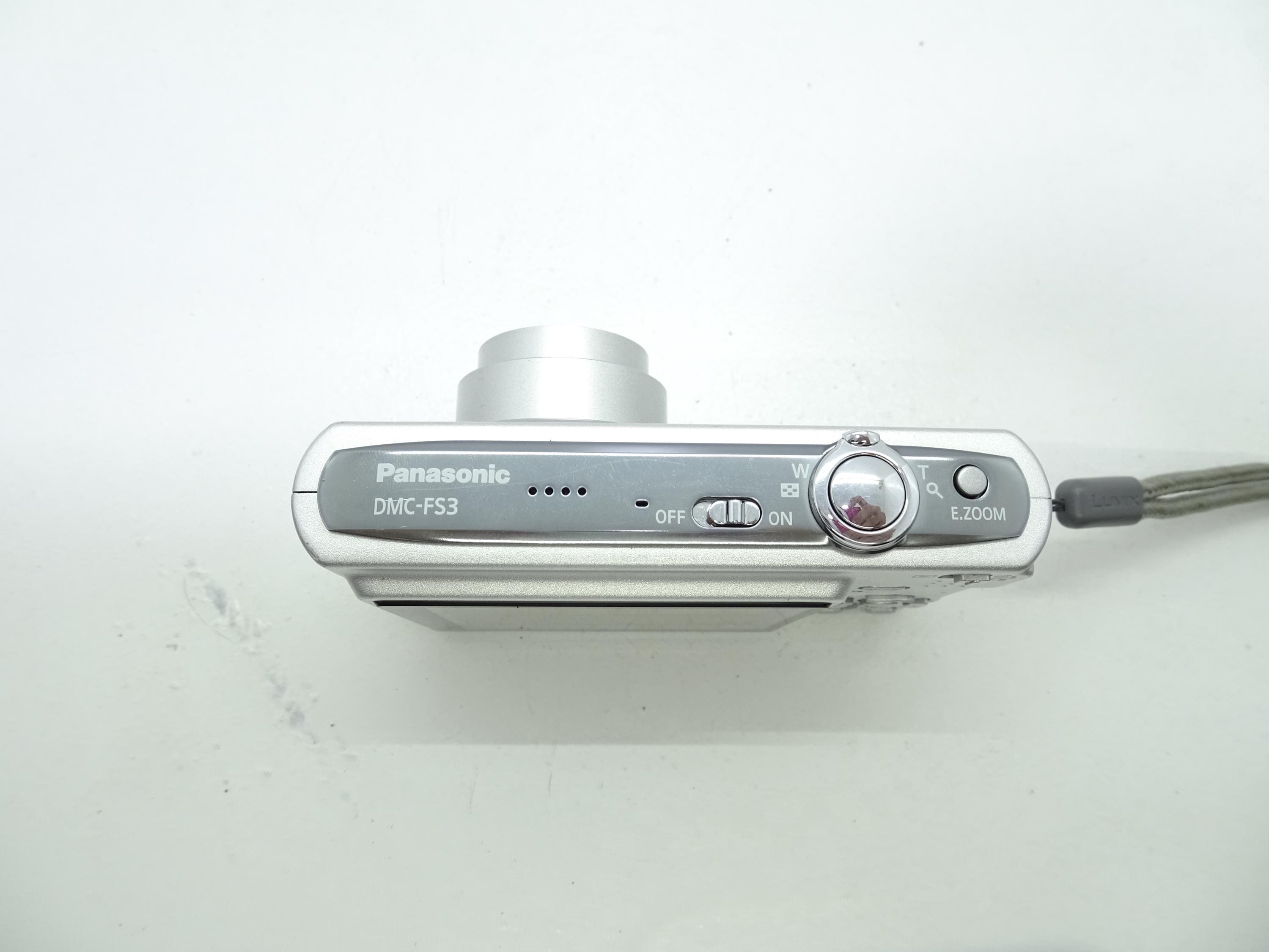 Panasonic Lumix DMC-FS3 8.1MP Digital Compact Camera - Silver With