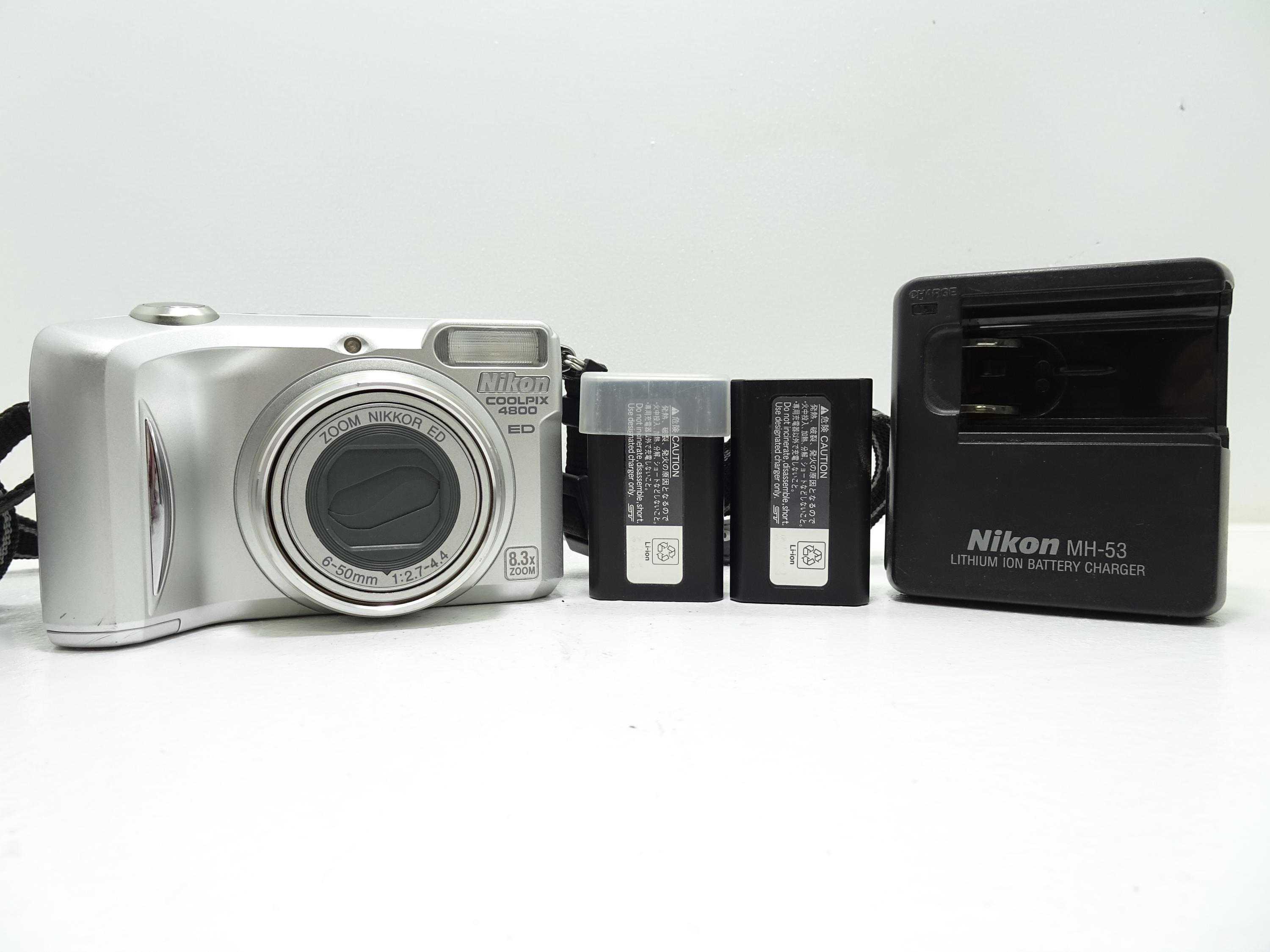 Nikon Coolpix 4800 ED 4.0MP デジタルコンパクトカメラ、箱入り