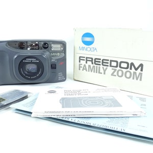 Minolta Freedom Family Zoom 35mm Film Point And Shoot Camera-Boxed + Manual In Good Condition.