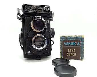フィルムカメラ Yashica Mat 124G 6x6 TLR Medium Format ヤシカ MAT