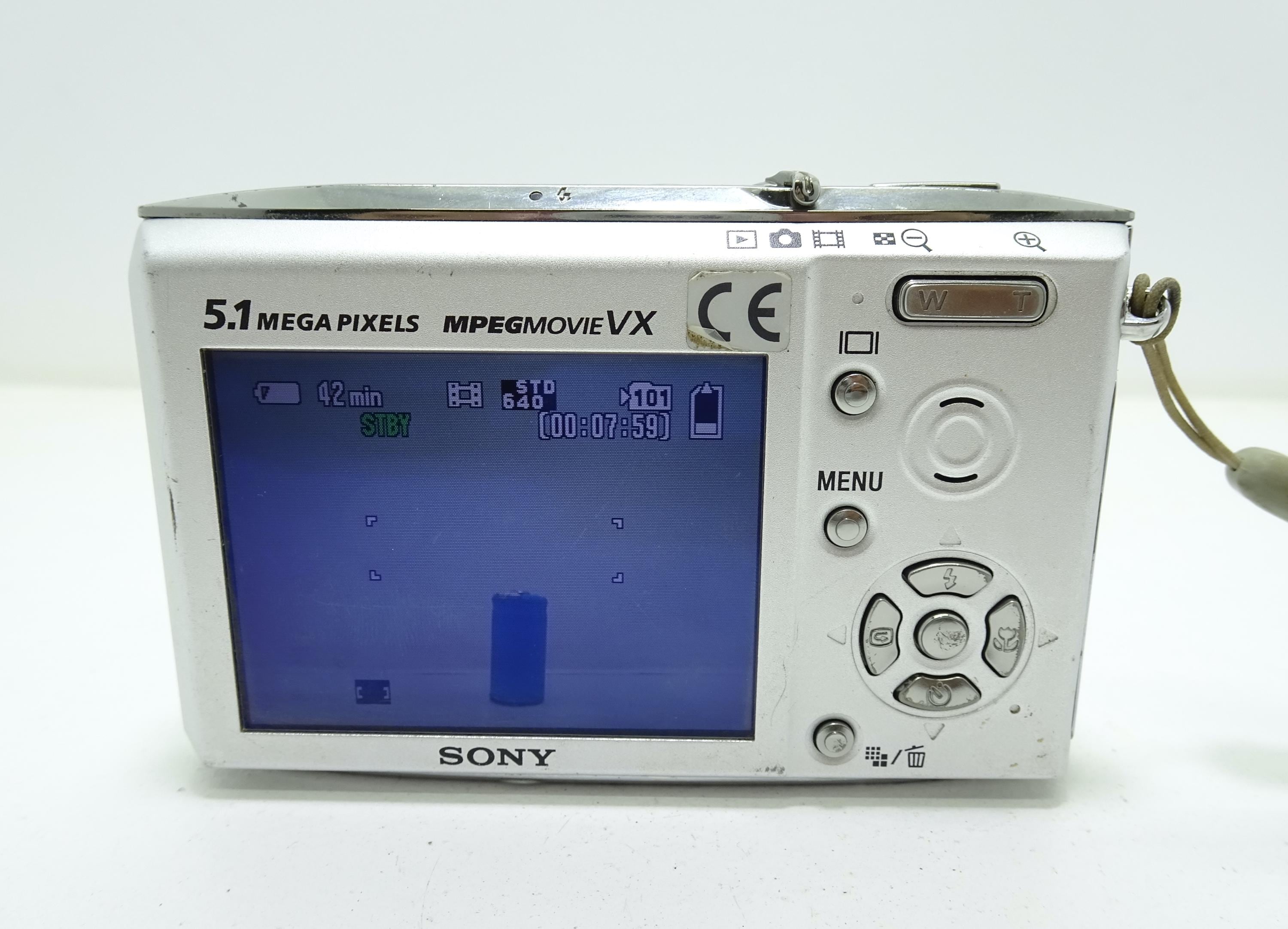 Sony Cyber-shot DSC-T5 5.1MP Digital Camera - Silver With Sony Cyber-shot DSC-T5 5.1MP Digital Camera - Silver With