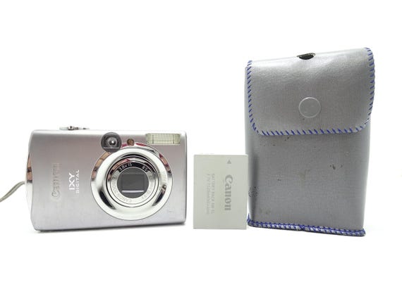 Canon IXY DIGITAL 900IS Compact Digital Camera With Battery Canon IXY DIGITAL 900IS Compact Digital Camera With Battery