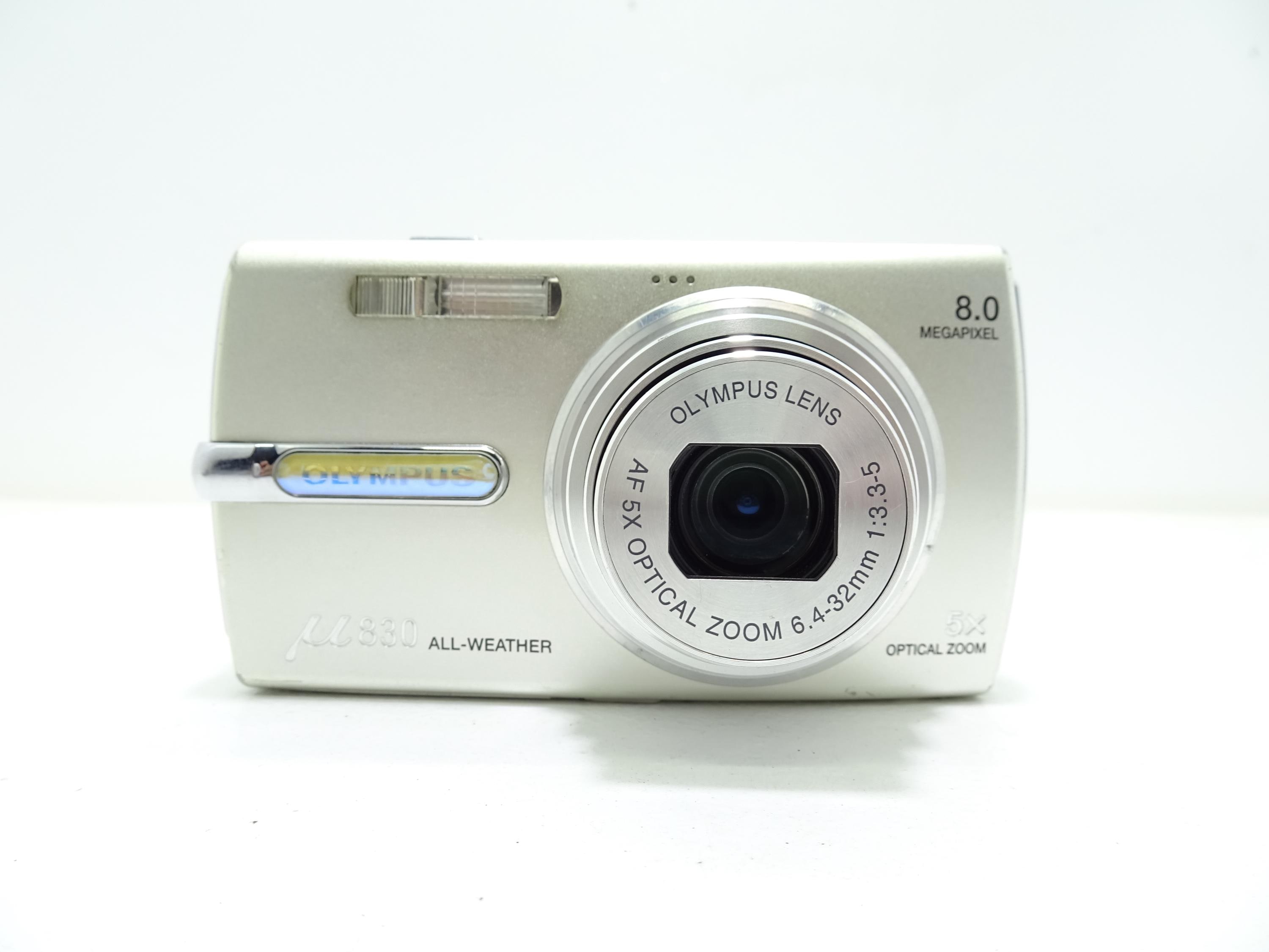 OLYMPUS μ830 8 MP Digital Compact Camera - Silver With Battery