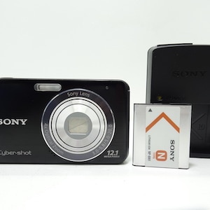 Sony Steadyshot DSC-W310 12.1MP Digital Camera with Battery & Charger.