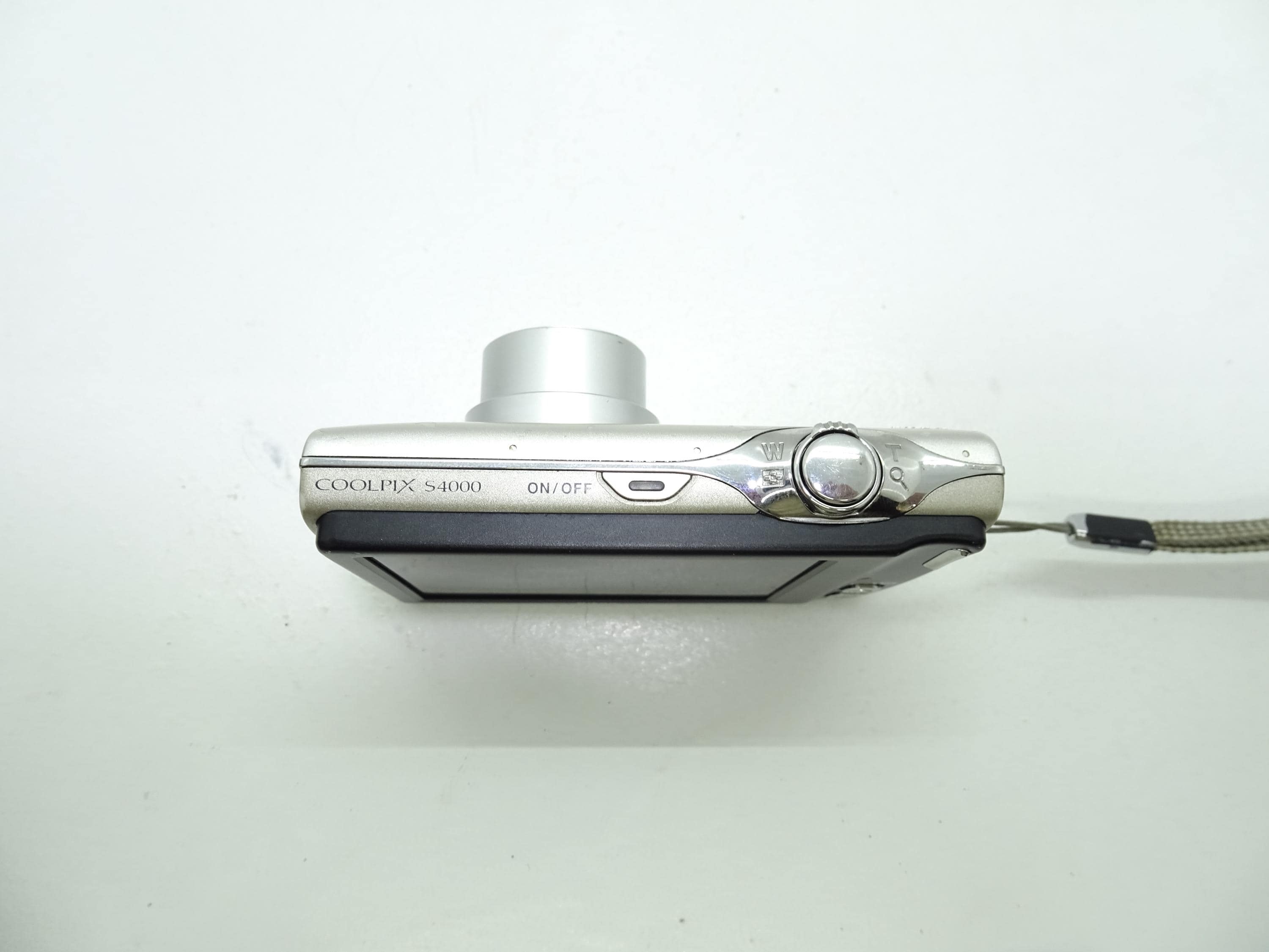 Nikon Coolpix S4000 12MP Compact Digital Camera With Battery