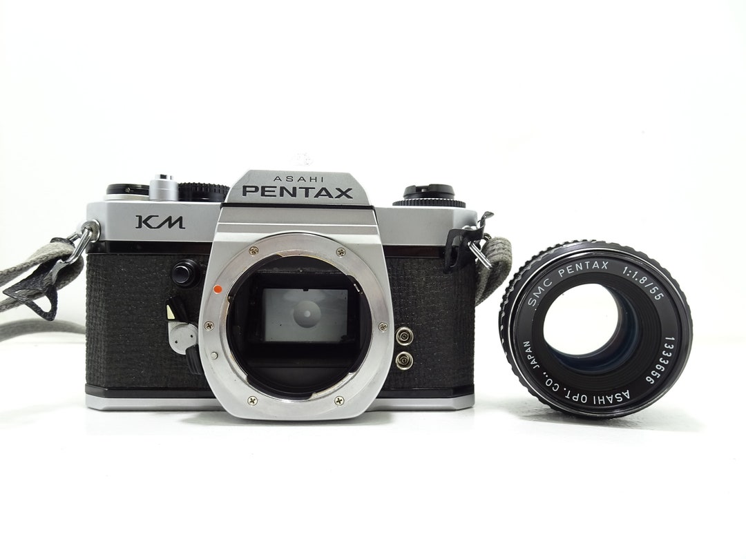 PENTAX KM シルバー SMC PENTAX 55mm F/1.8 Pentax KM Silver 35mm SLR Film Camera Body + SMC 55mm F/1.8 Lens
