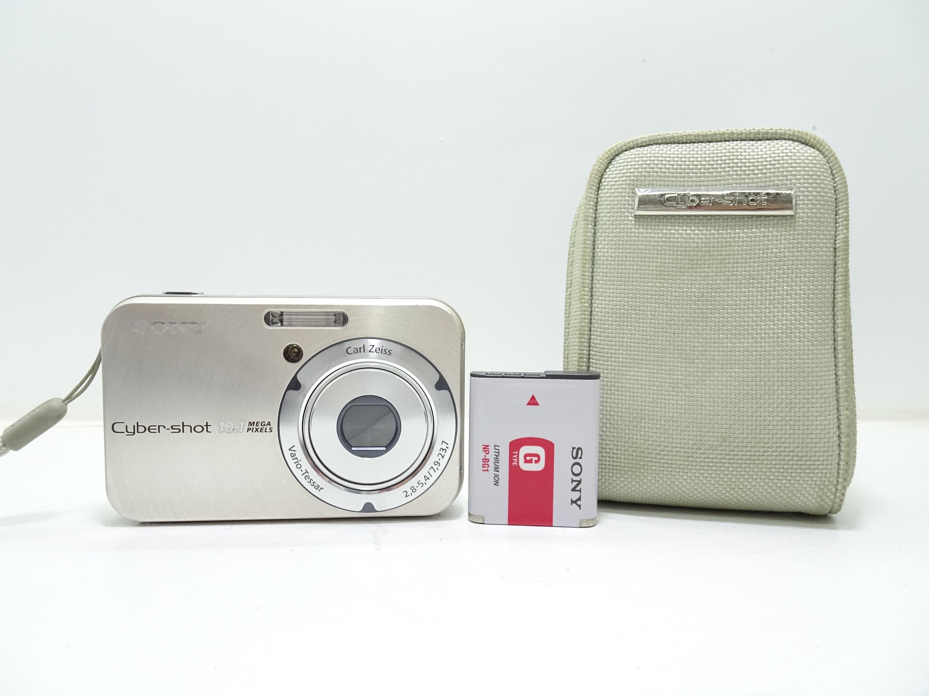 SONY デジカメ　 Cyber shot DSC-N2　ケース付き Sony Cybershot DSC-N2 10.1MP Compact Digital Camera With Battery