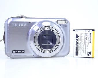 FujiFilm FinePix JX300 14 MP Compact Digital Camera With Battery And Charger