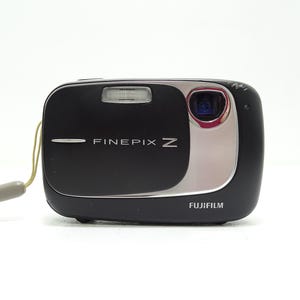 Fujifilm Finepix Z35 10MP Compact Digital Camera with Battery.