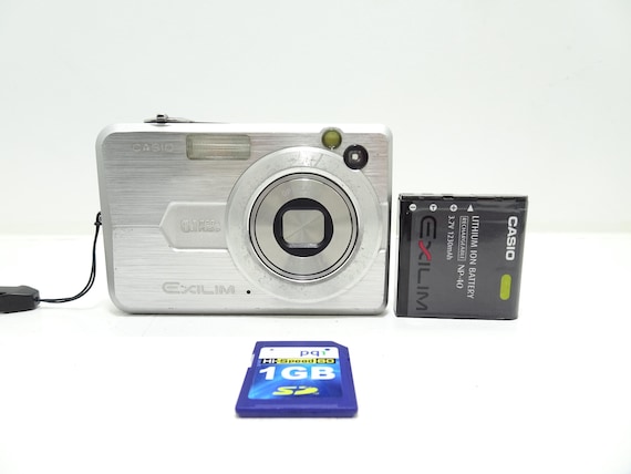 Buy Casio EXILIM ZOOM EX-Z850 8.1MP Digital Camera With Battery