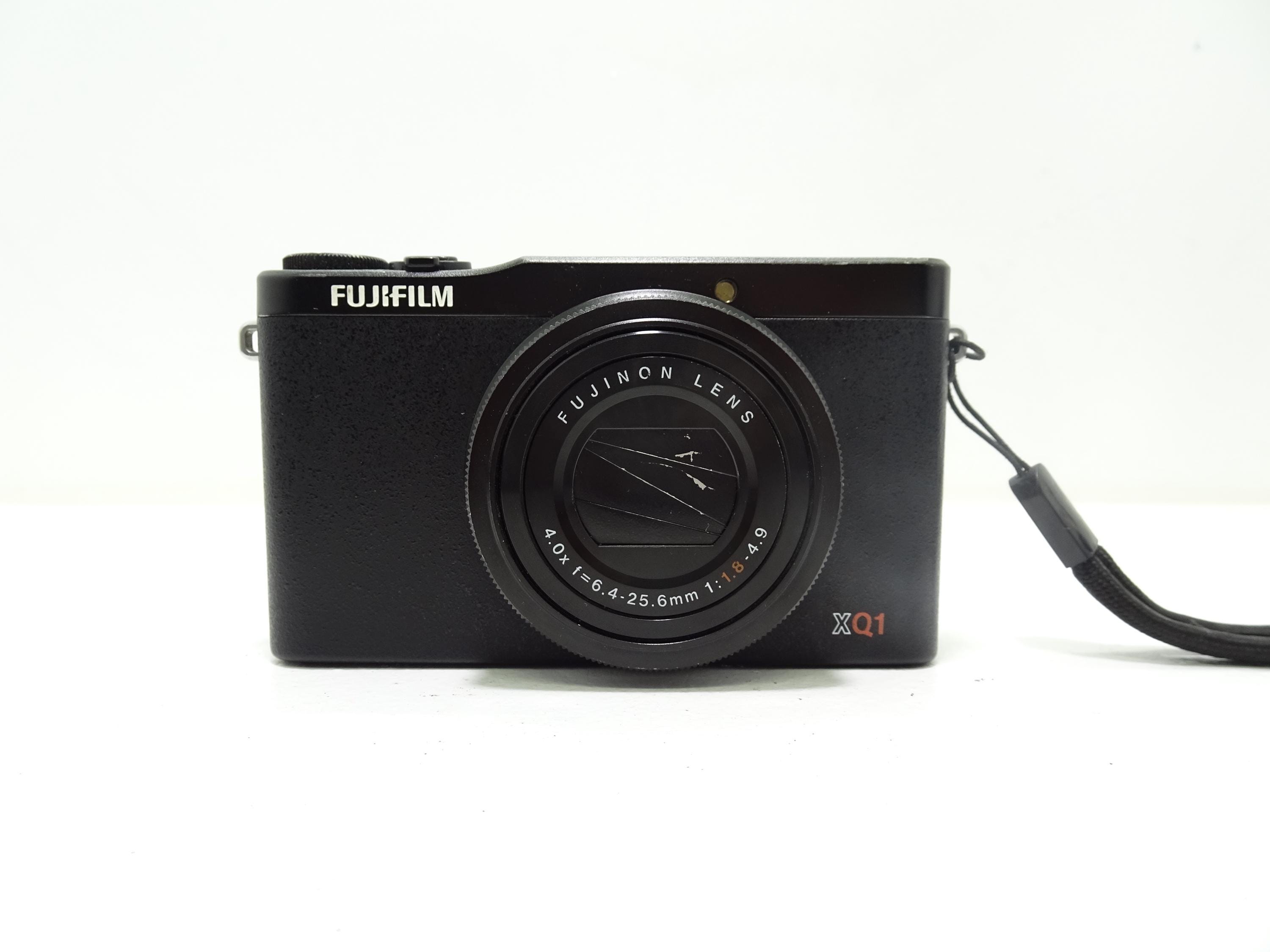 Fujifilm XQ1 12.0MP Black Compact Digital Camera With Battery Good